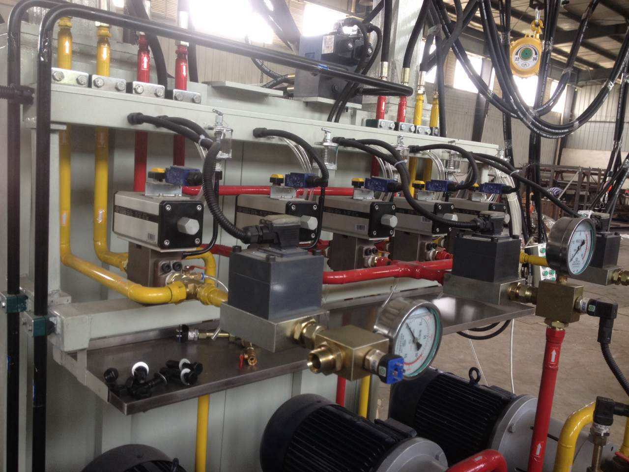 OMAL氣動球閥在環戊烷聚氨脂高壓發泡機上的應用